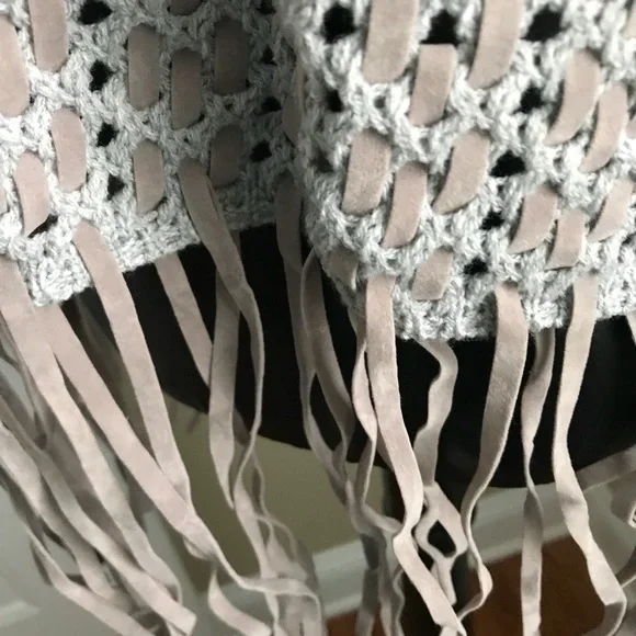 Ya Los Angeles Knit vest w velvety fringes size L - Picture 5 of 6